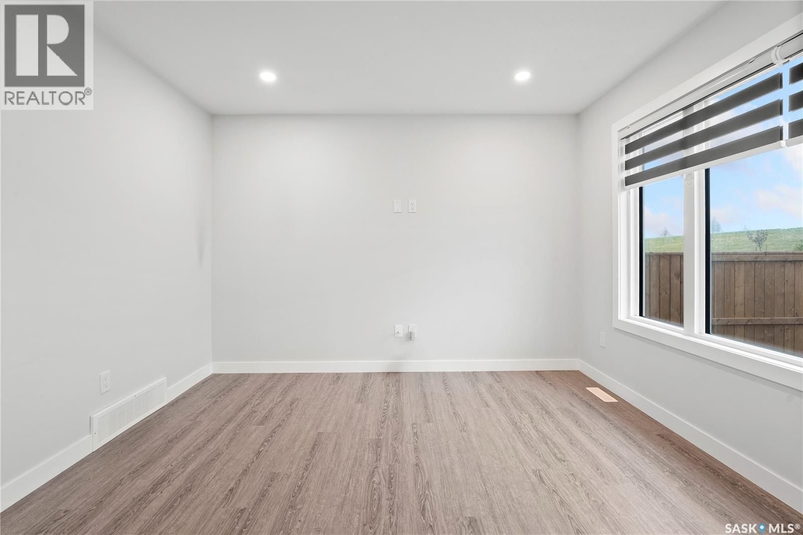 304 PEPPER PLACE Image 5