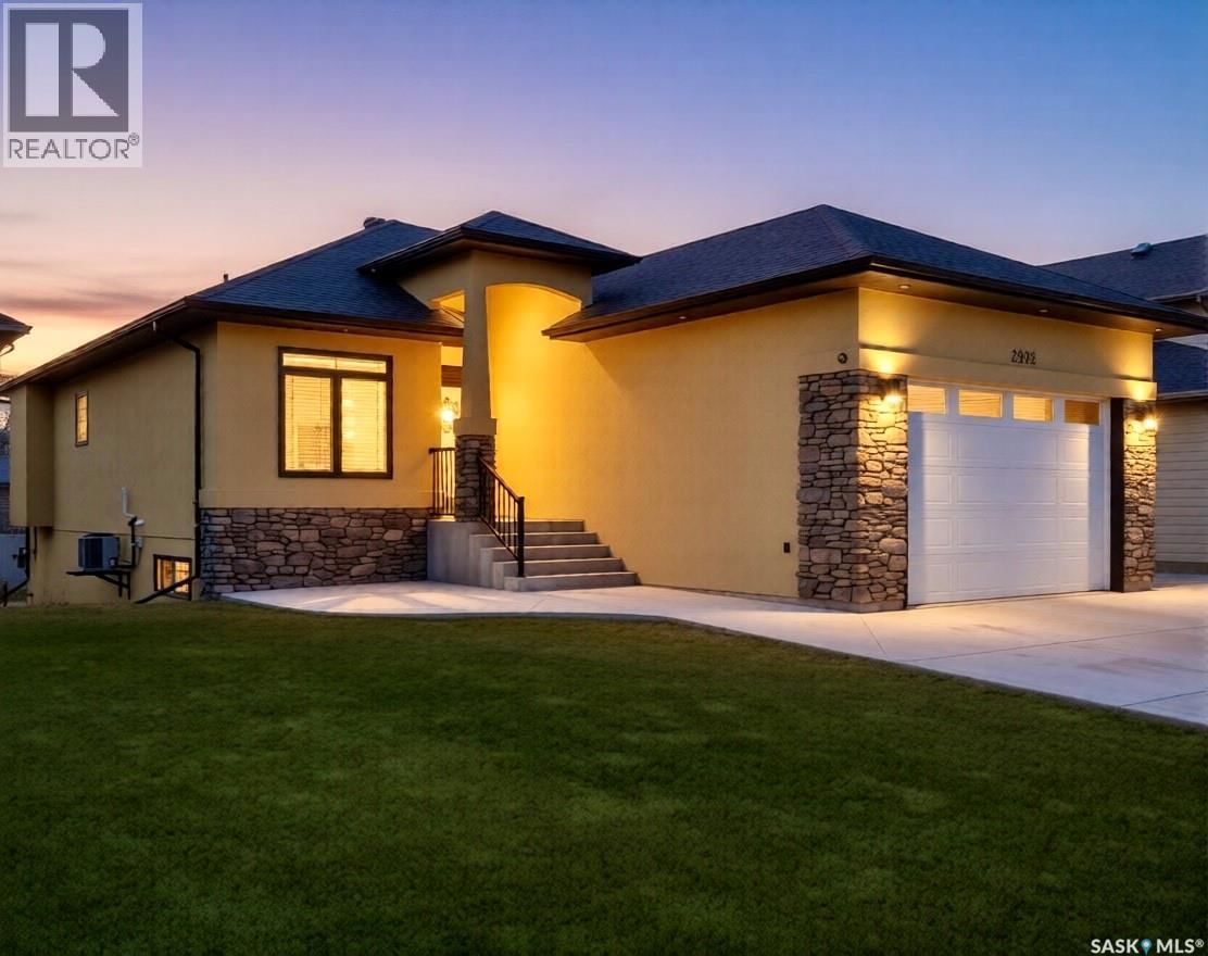 2922 LAKEVIEW DRIVE Image 1