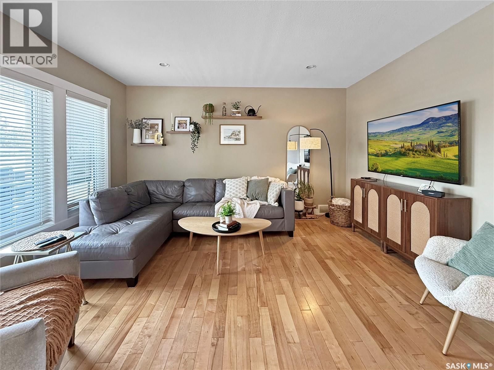 2922 LAKEVIEW DRIVE Image 14