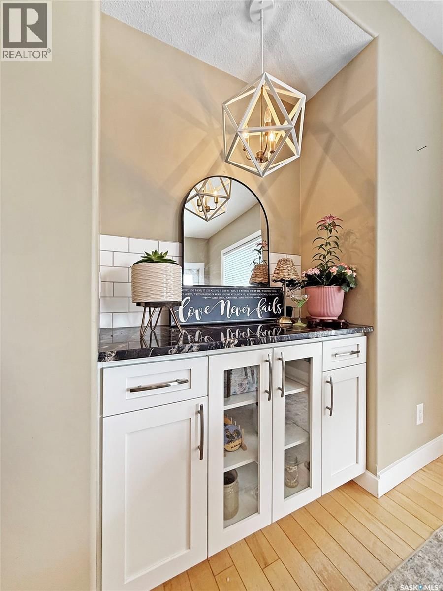 2922 LAKEVIEW DRIVE Image 8