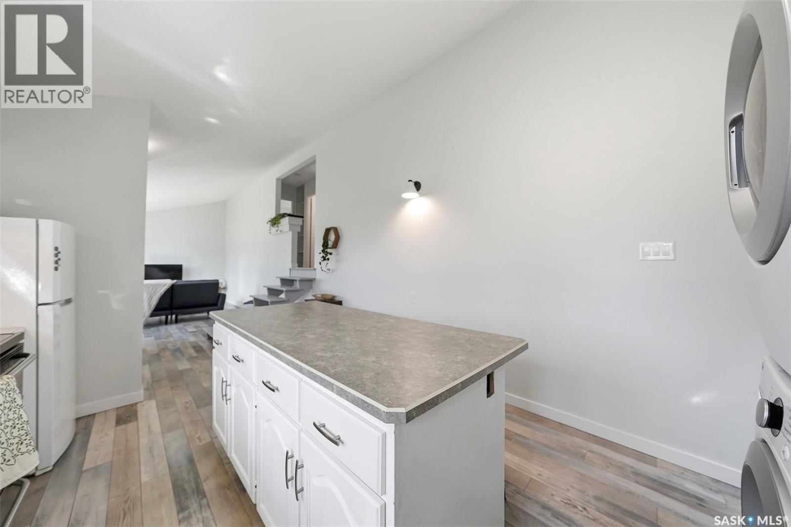 27 LINDSAY DRIVE Image 14