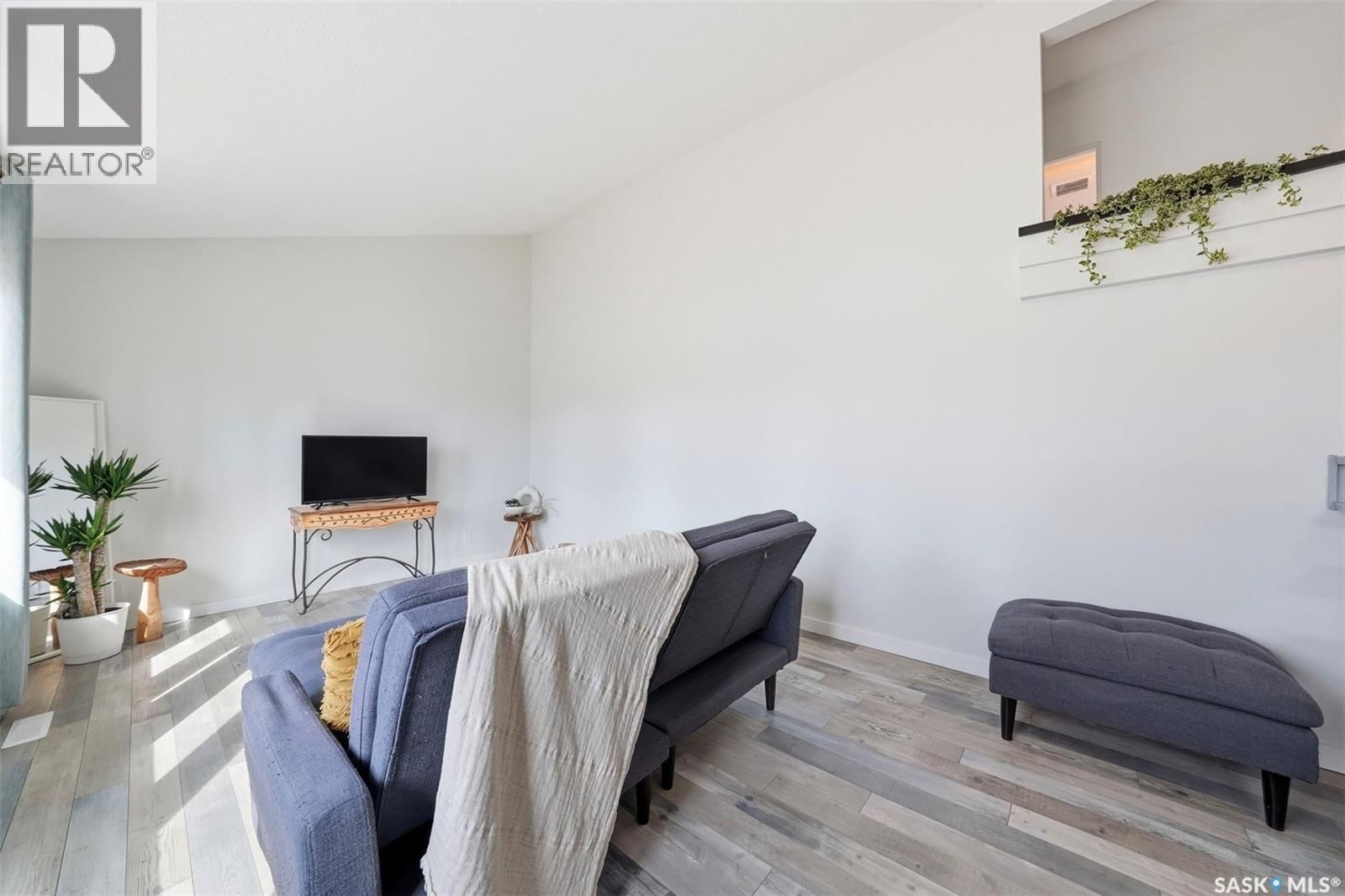 27 LINDSAY DRIVE Image 7