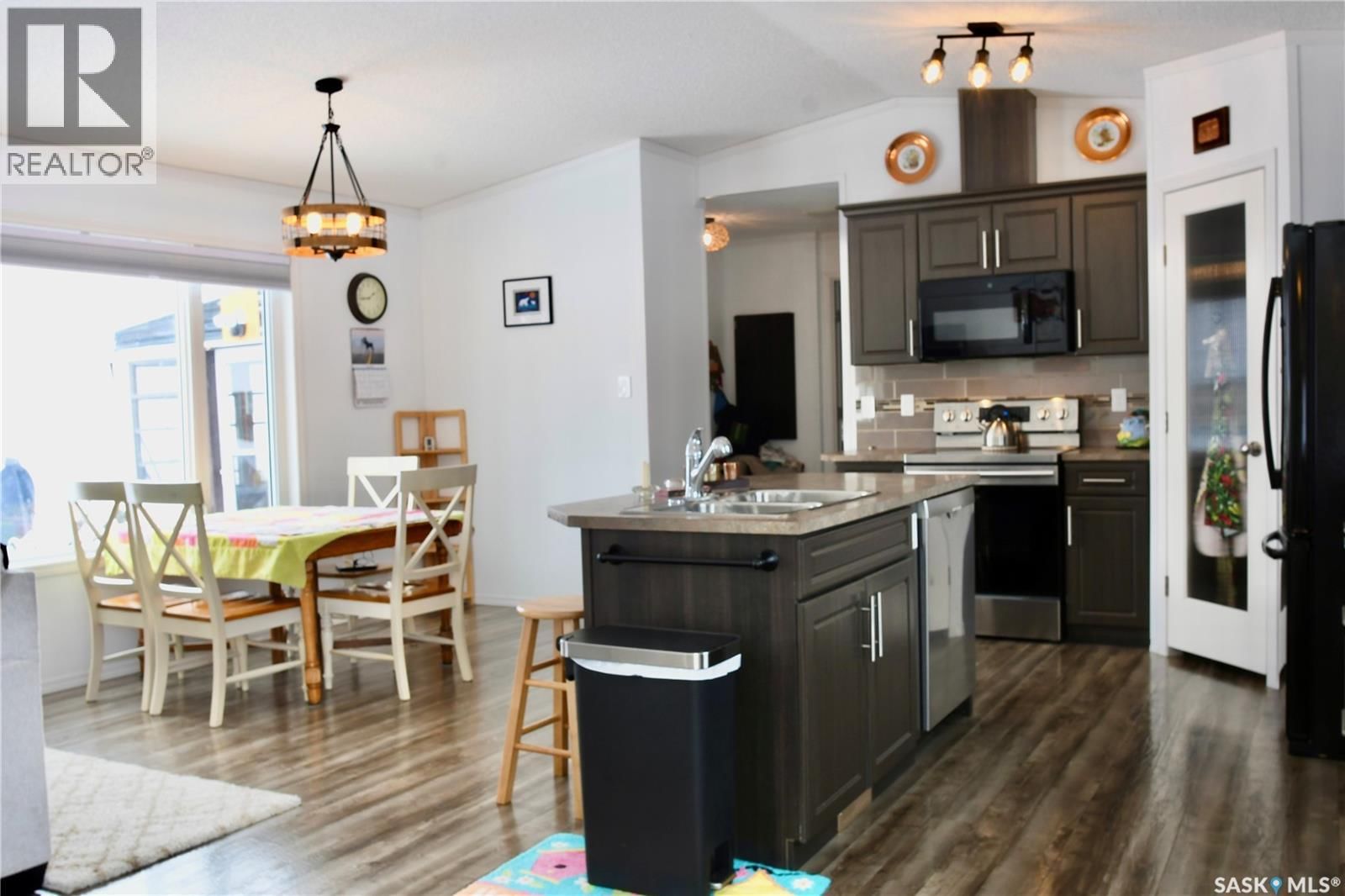 18 BURGESS STREET Image 7