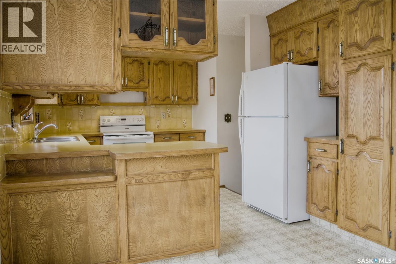 802 7TH STREET Image 12