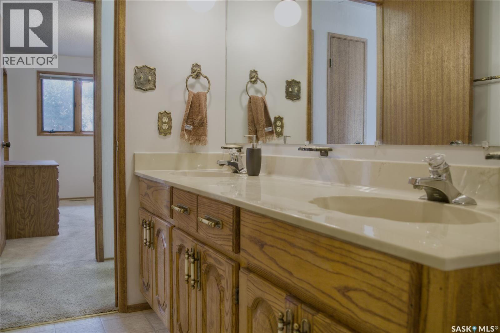 802 7TH STREET Image 17