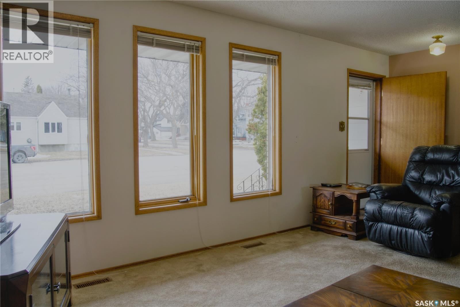 802 7TH STREET Image 8