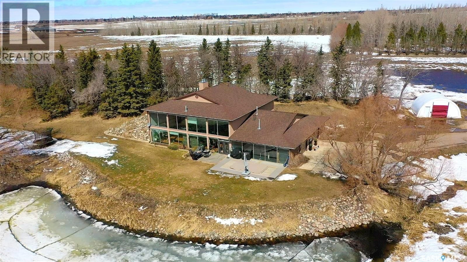 SPRUCE HILL ACREAGE Image 1