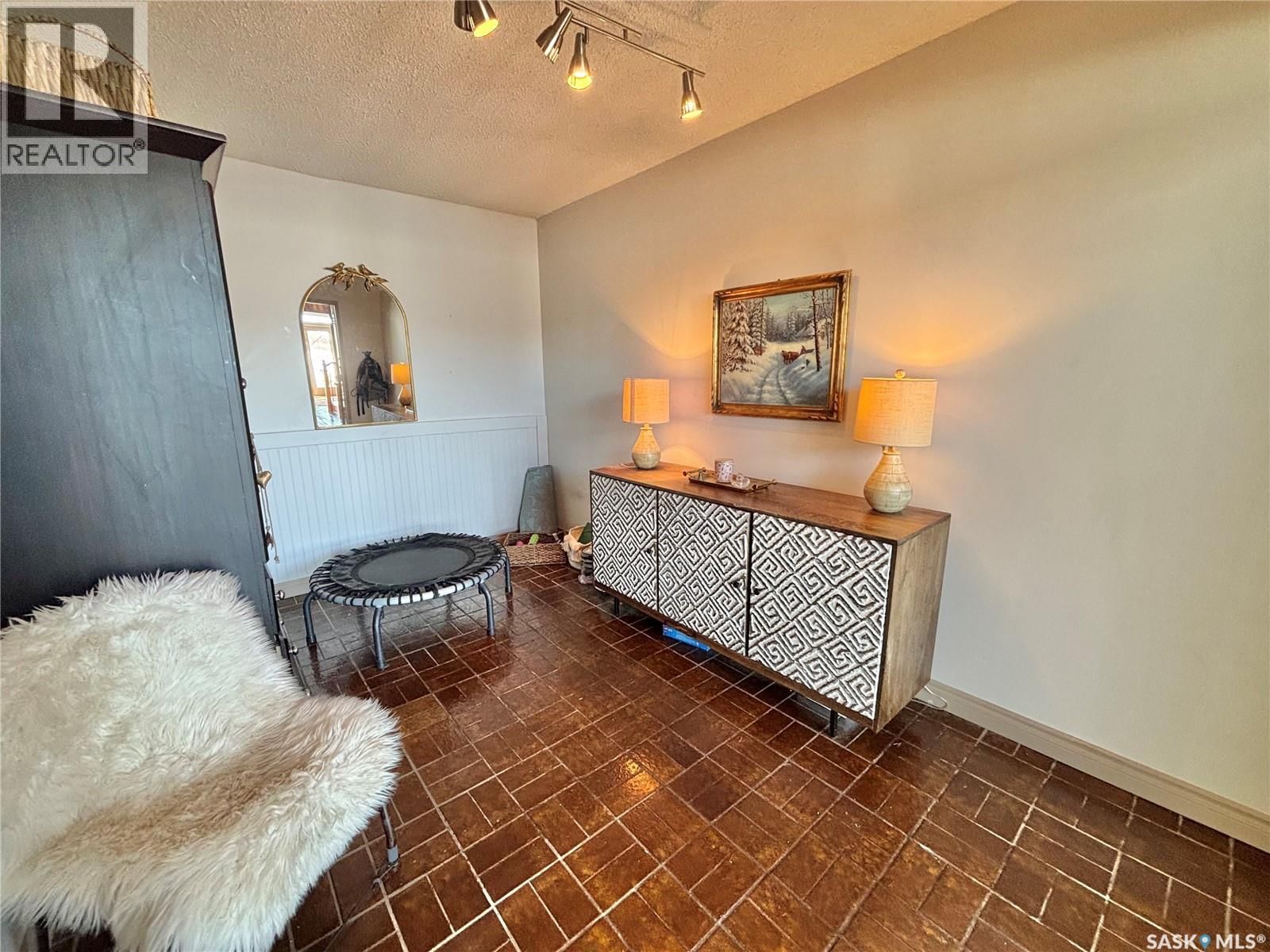 SPRUCE HILL ACREAGE Image 15