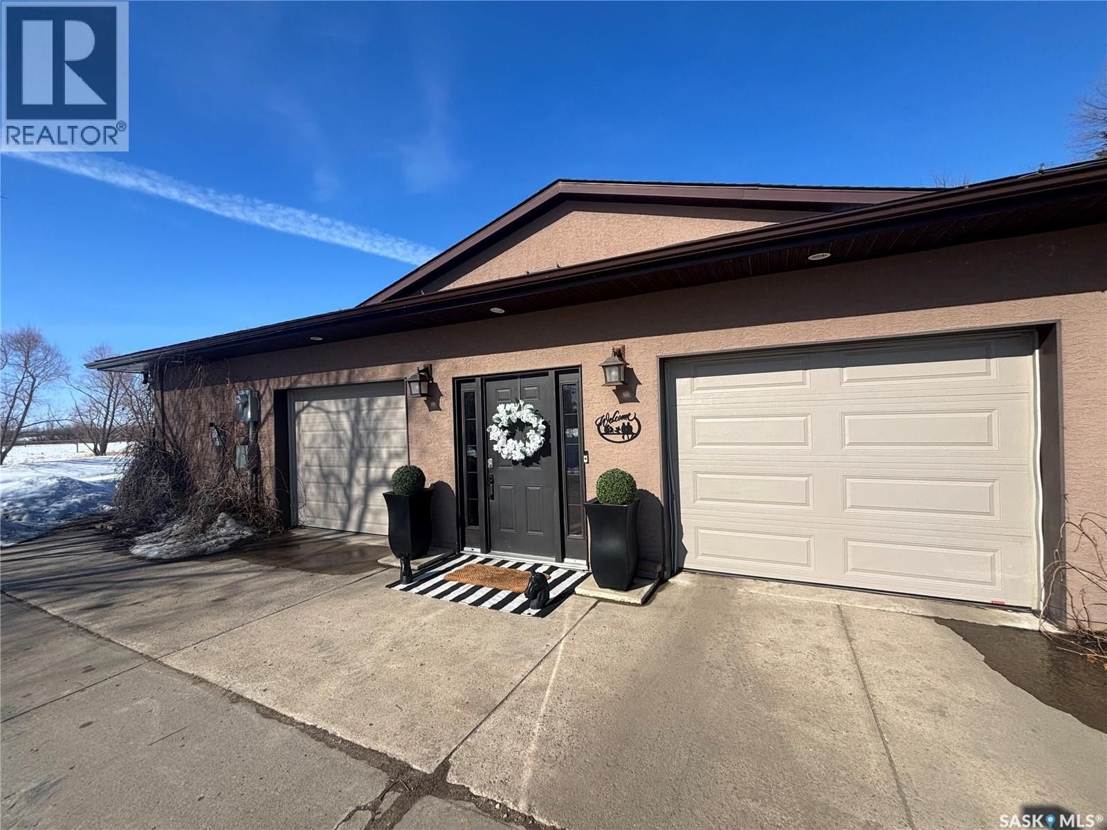 SPRUCE HILL ACREAGE Image 2