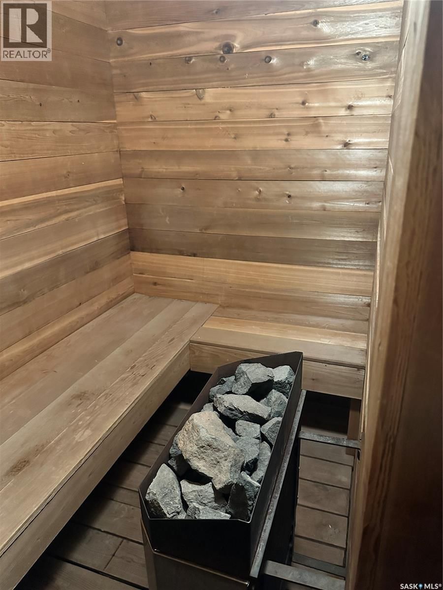 SPRUCE HILL ACREAGE Image 20