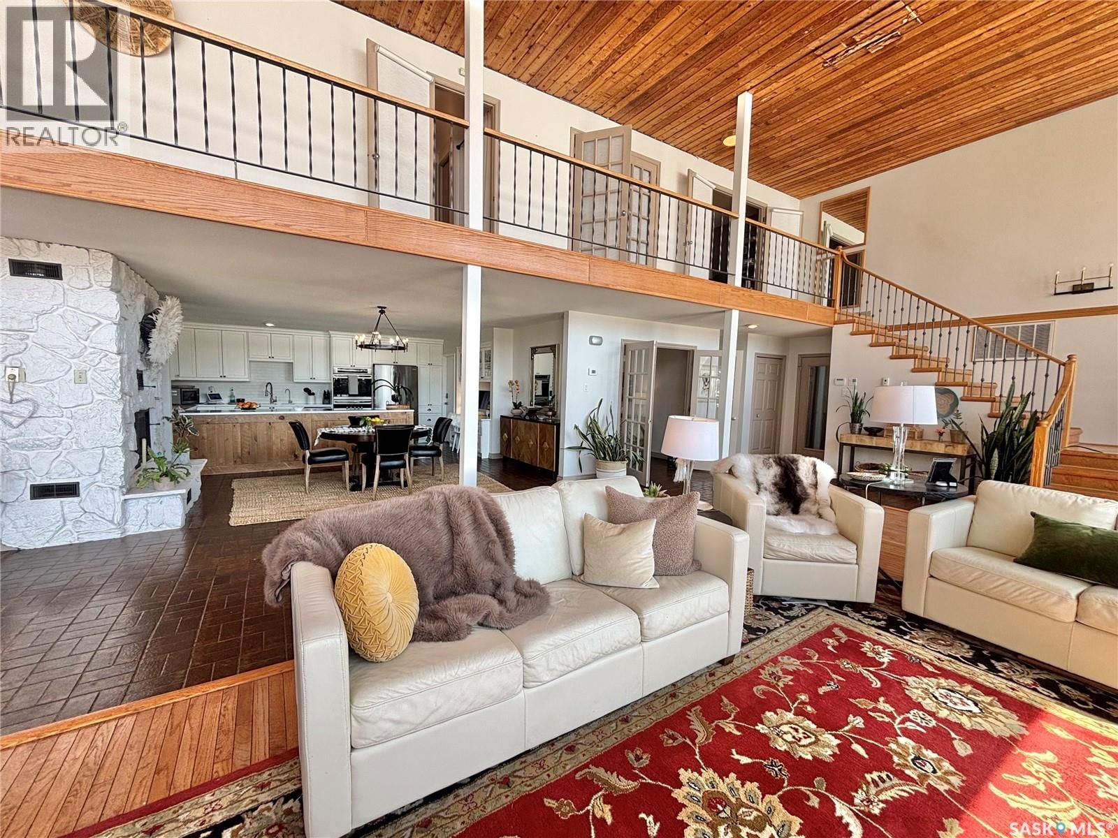 SPRUCE HILL ACREAGE Image 25