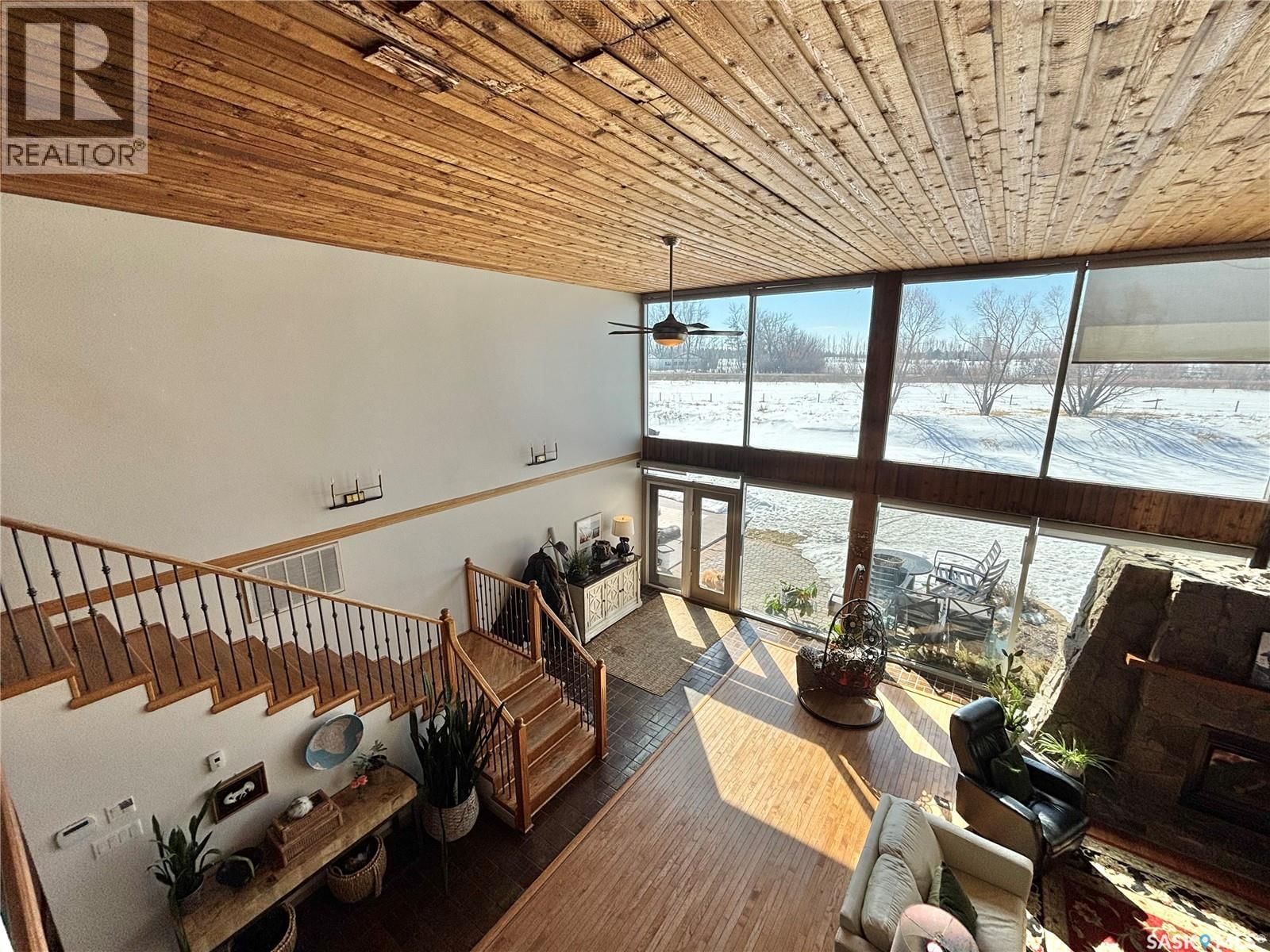 SPRUCE HILL ACREAGE Image 38