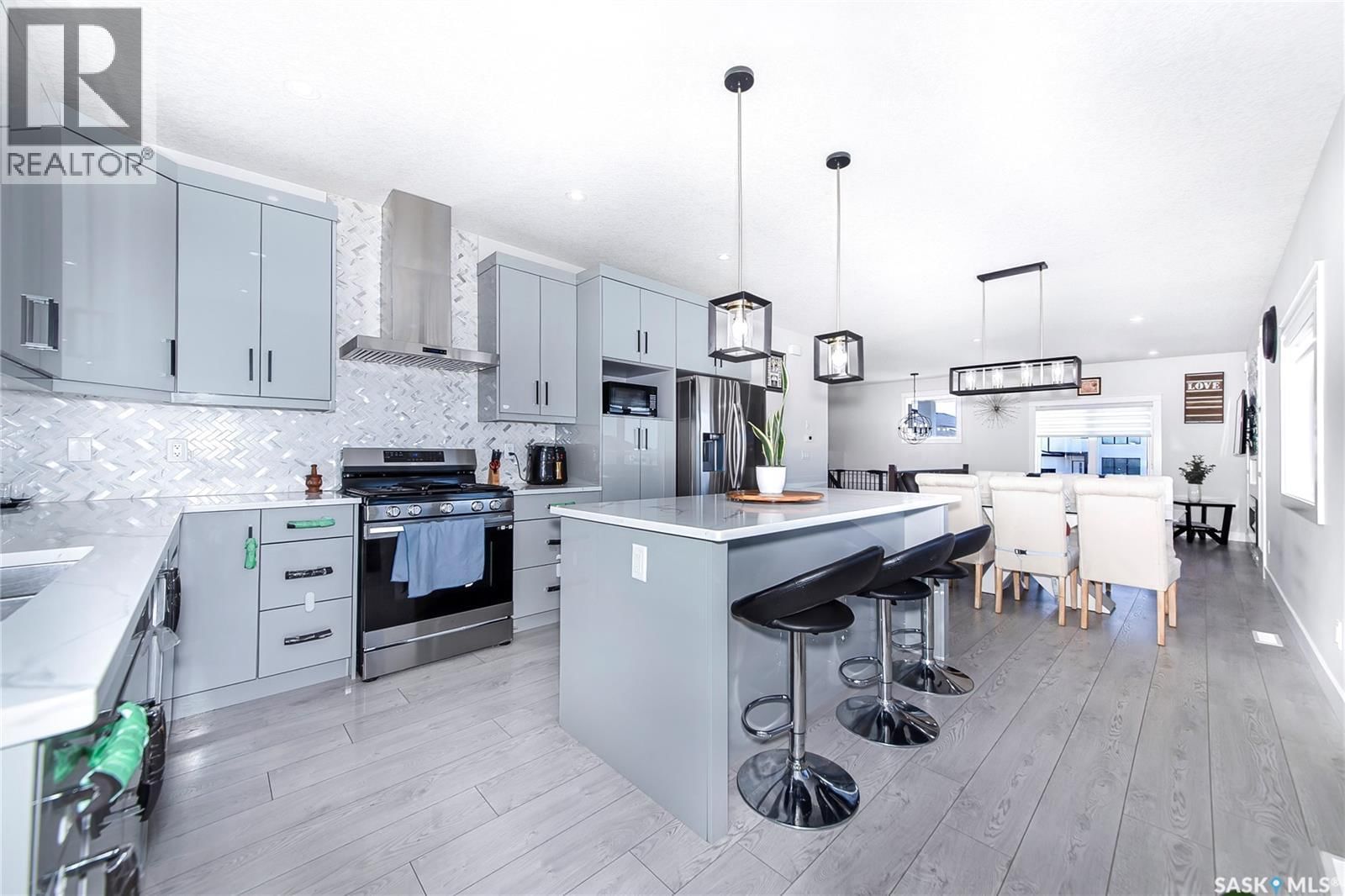 123 MCARTHUR LANE Image 14