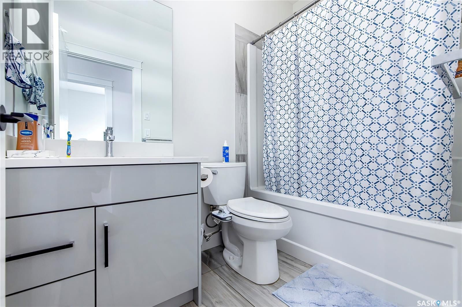 123 MCARTHUR LANE Image 19