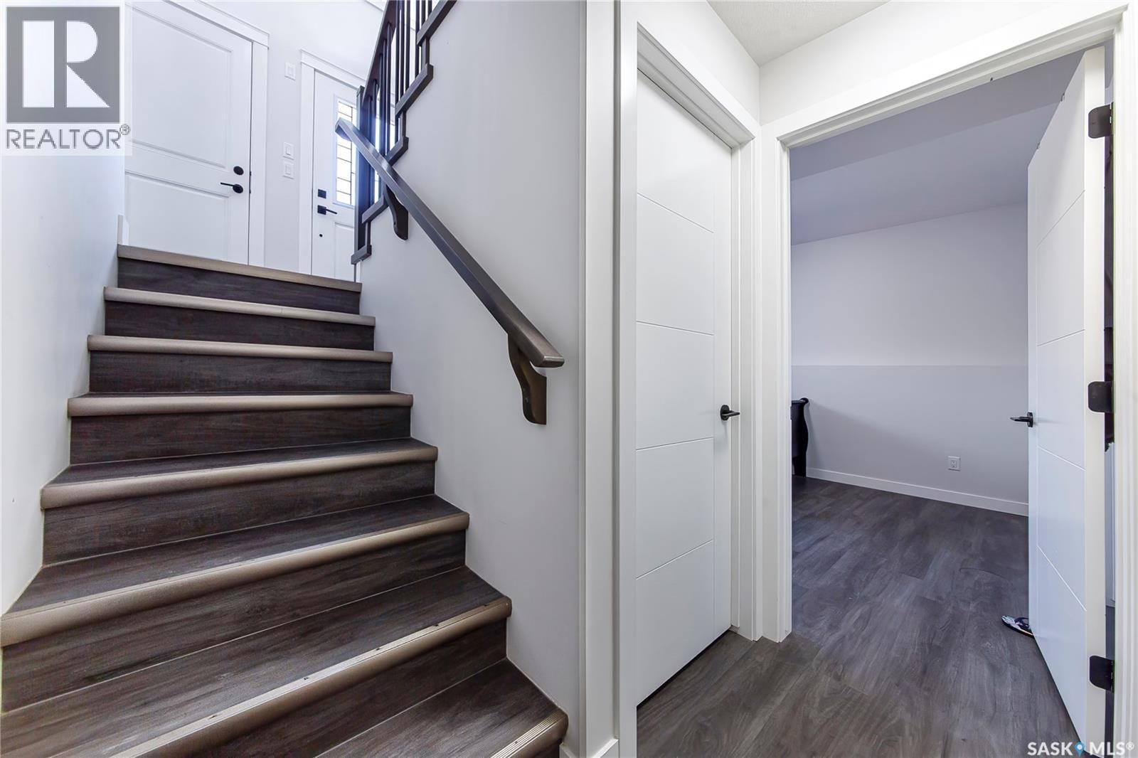 123 MCARTHUR LANE Image 28