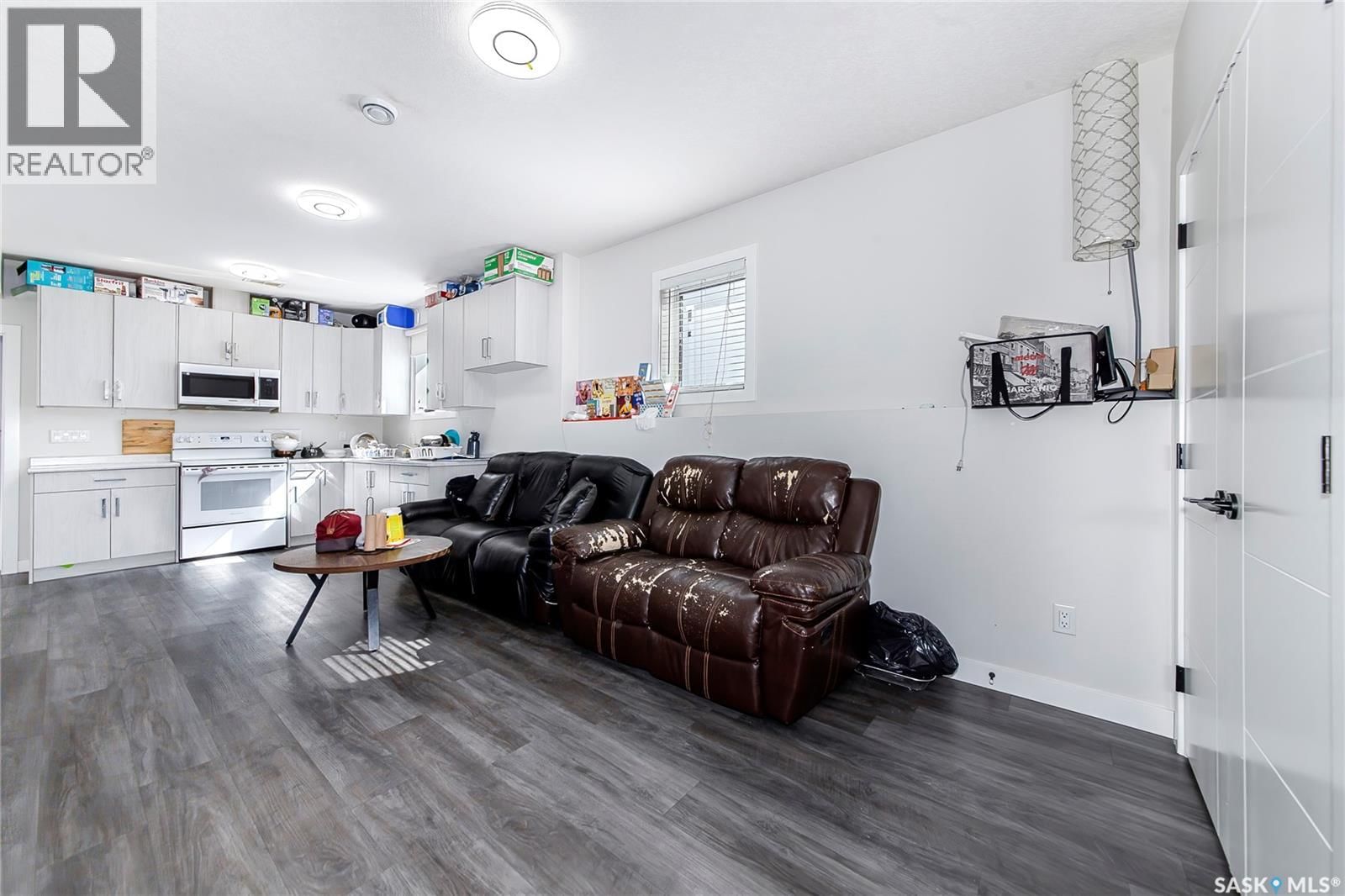 123 MCARTHUR LANE Image 36