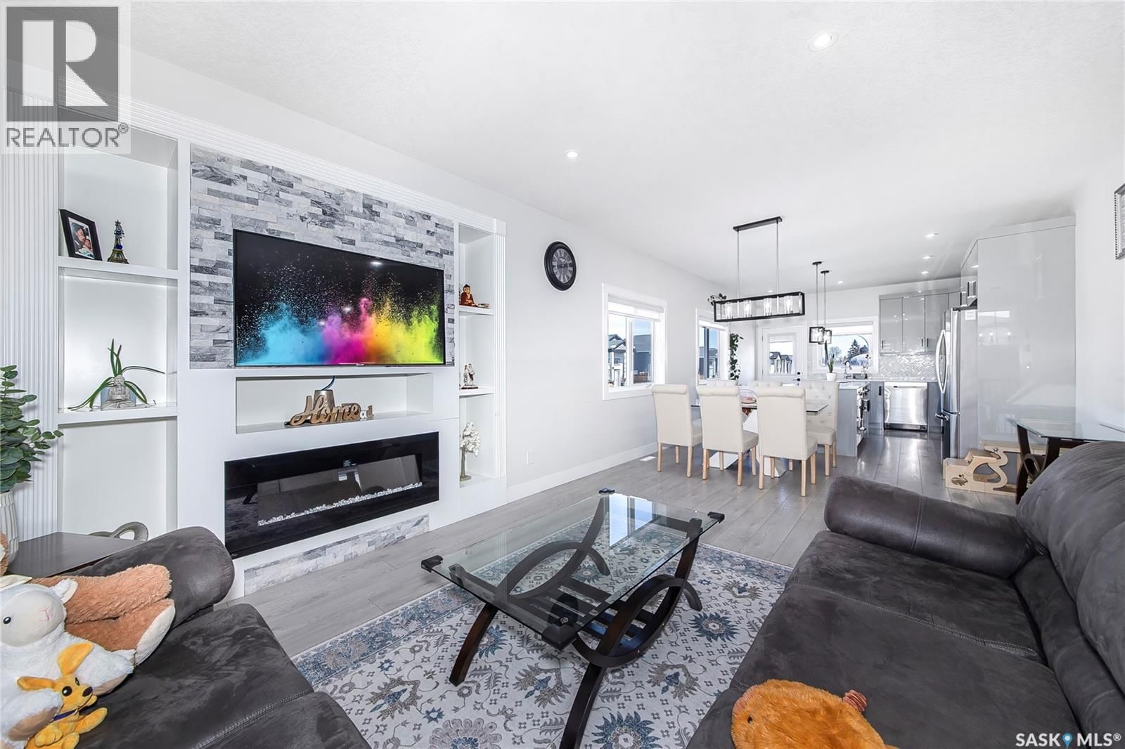 123 MCARTHUR LANE Image 8