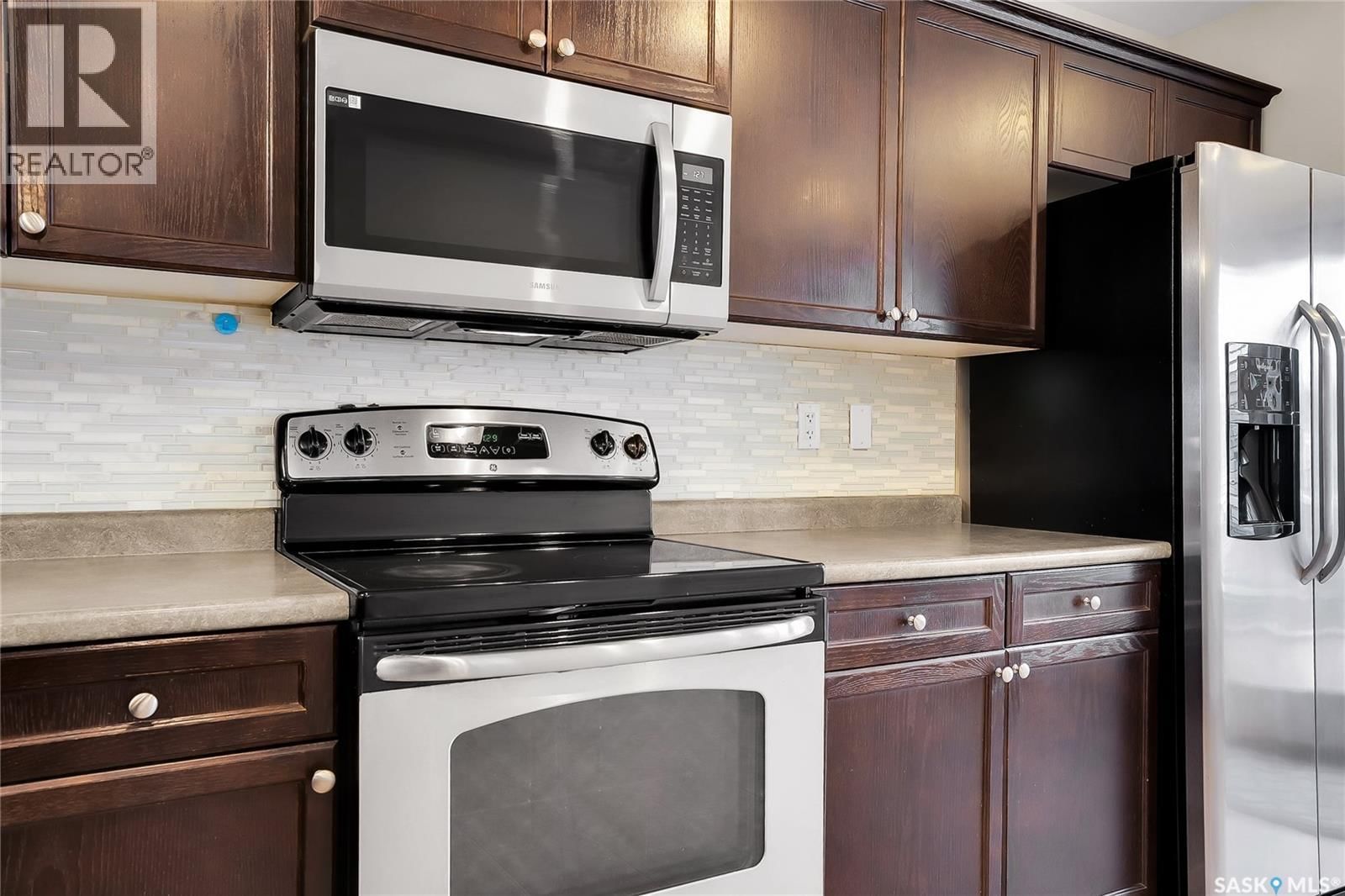 370 CORNISH ROAD Image 15