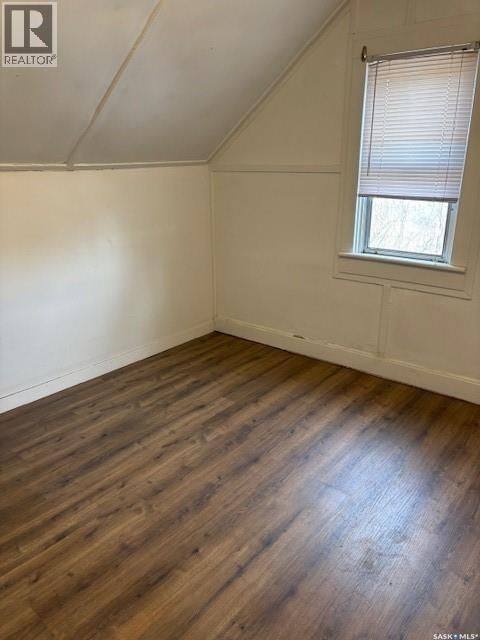 327 4TH AVENUE Image 20