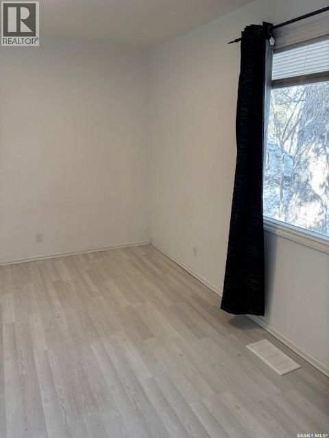 327 4TH AVENUE Image 8