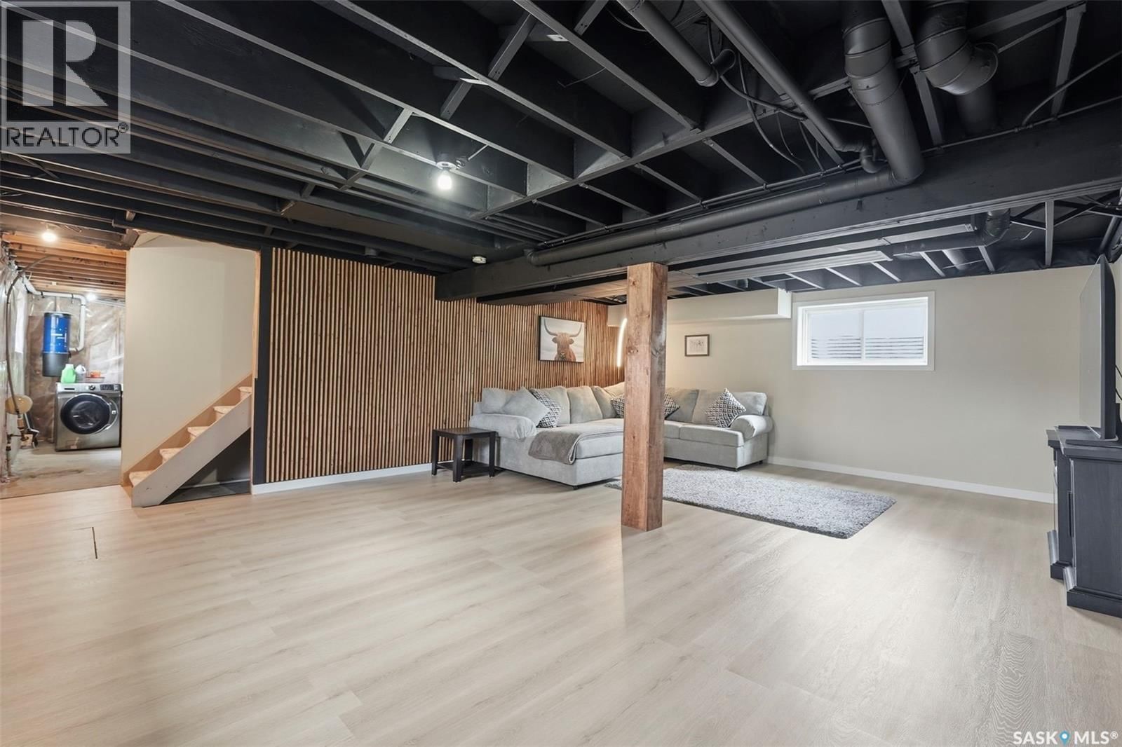 904 P AVENUE Image 24