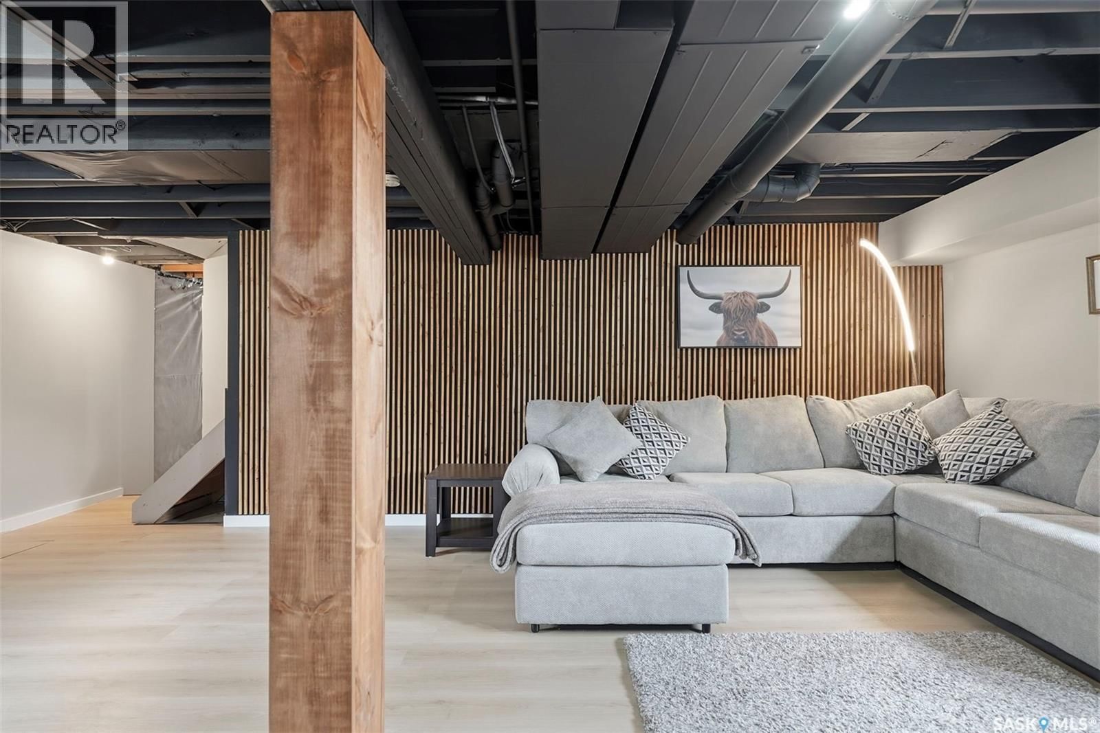 904 P AVENUE Image 27