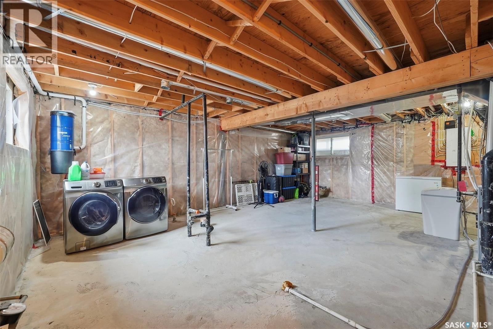 904 P AVENUE Image 28