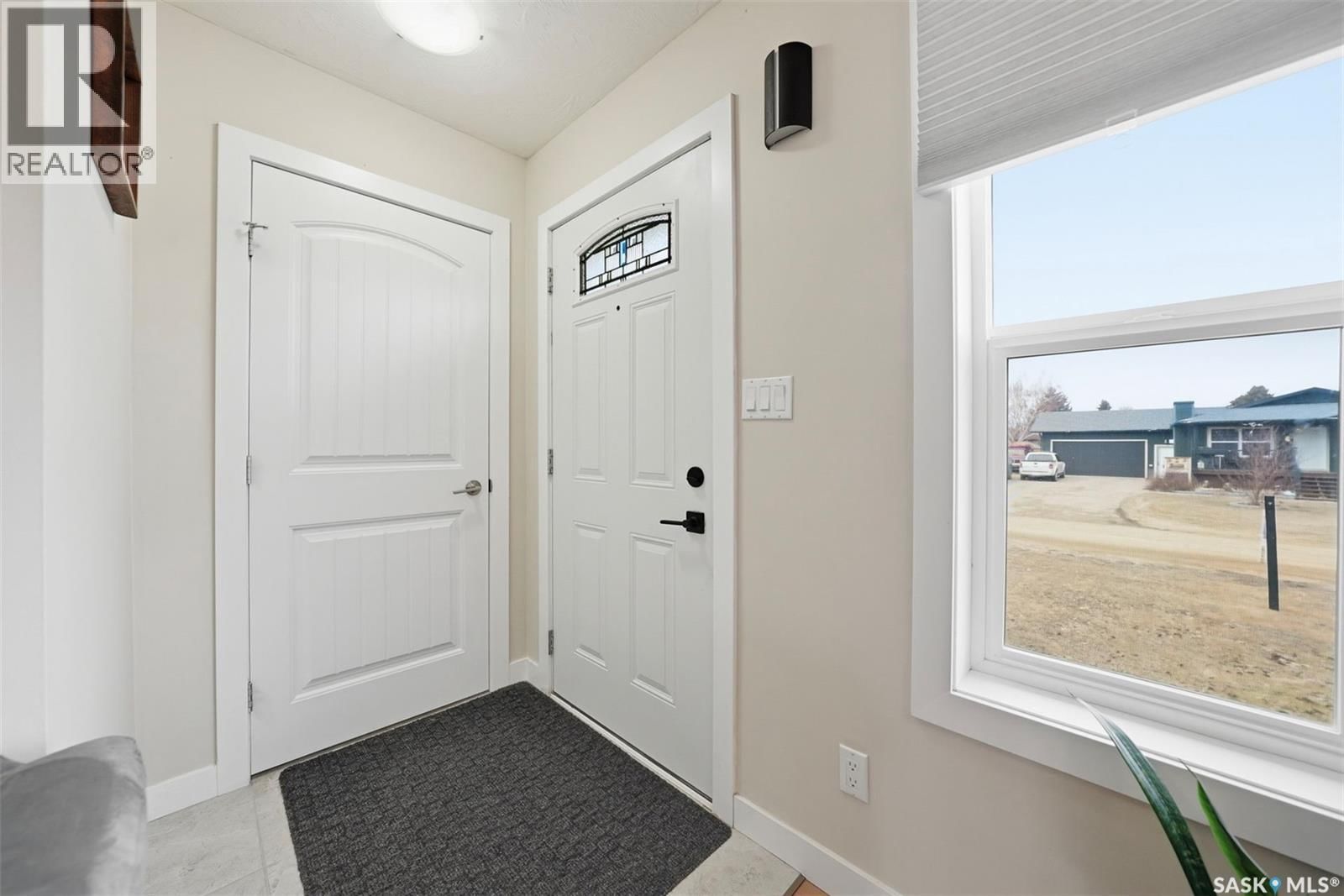 904 P AVENUE Image 4