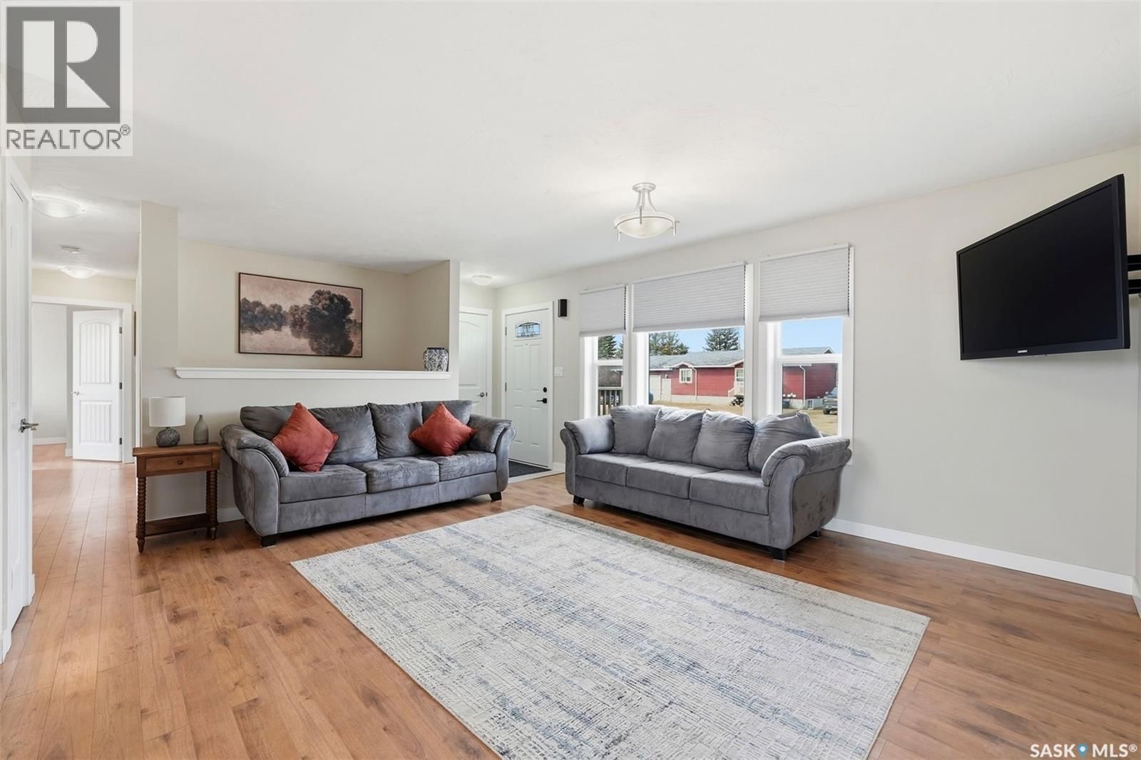 904 P AVENUE Image 5