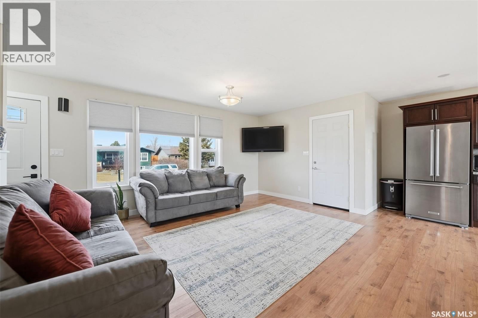 904 P AVENUE Image 6