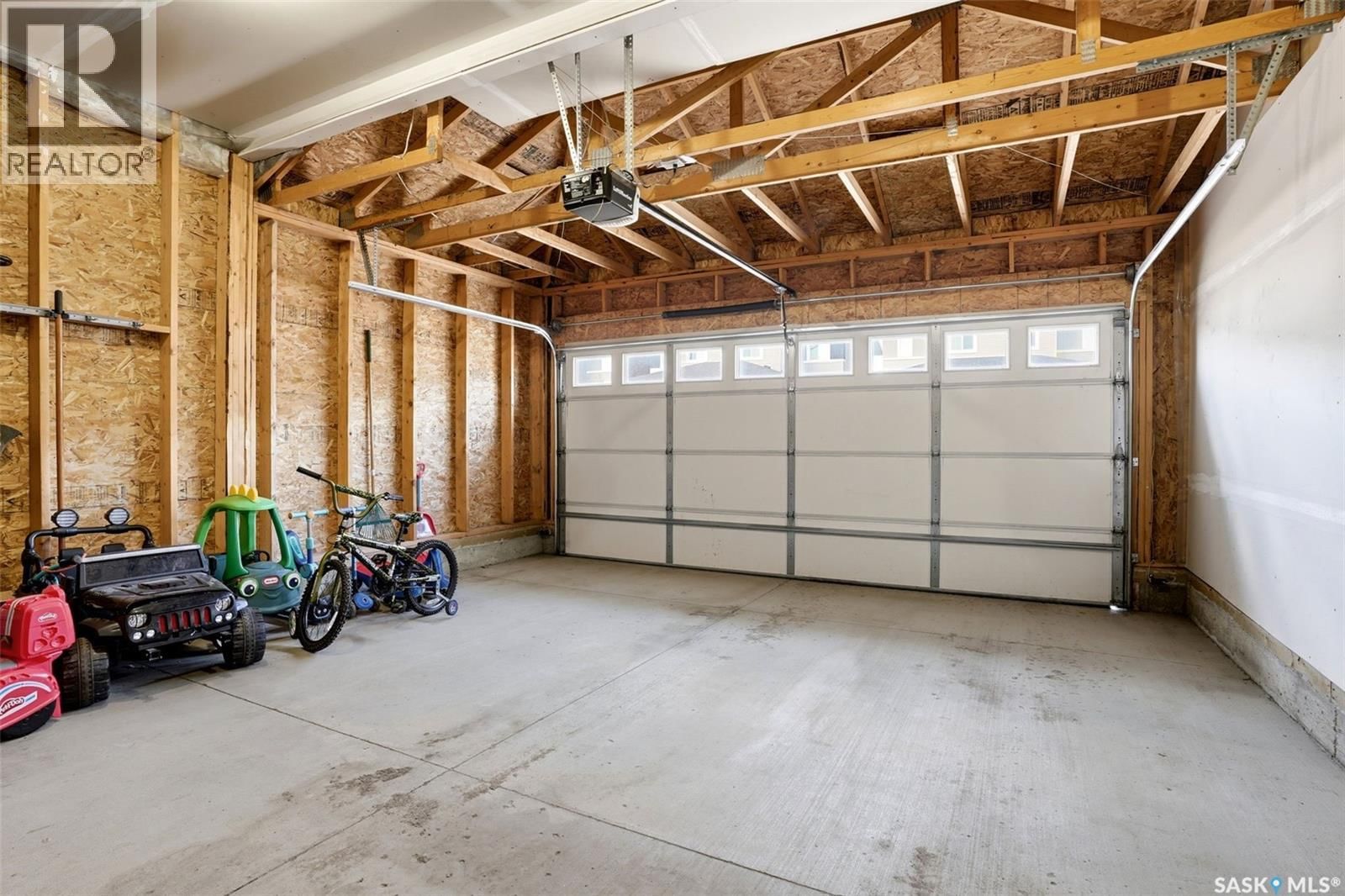 3137 MAZURAK CRESCENT Image 39