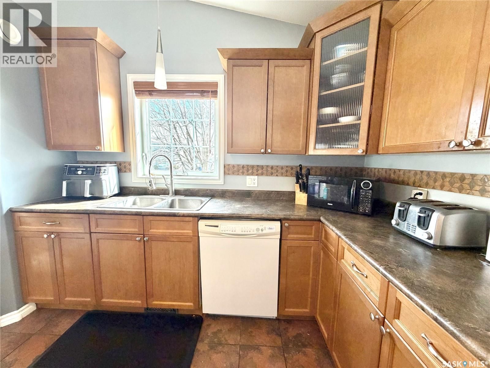 401 38TH STREET Image 10