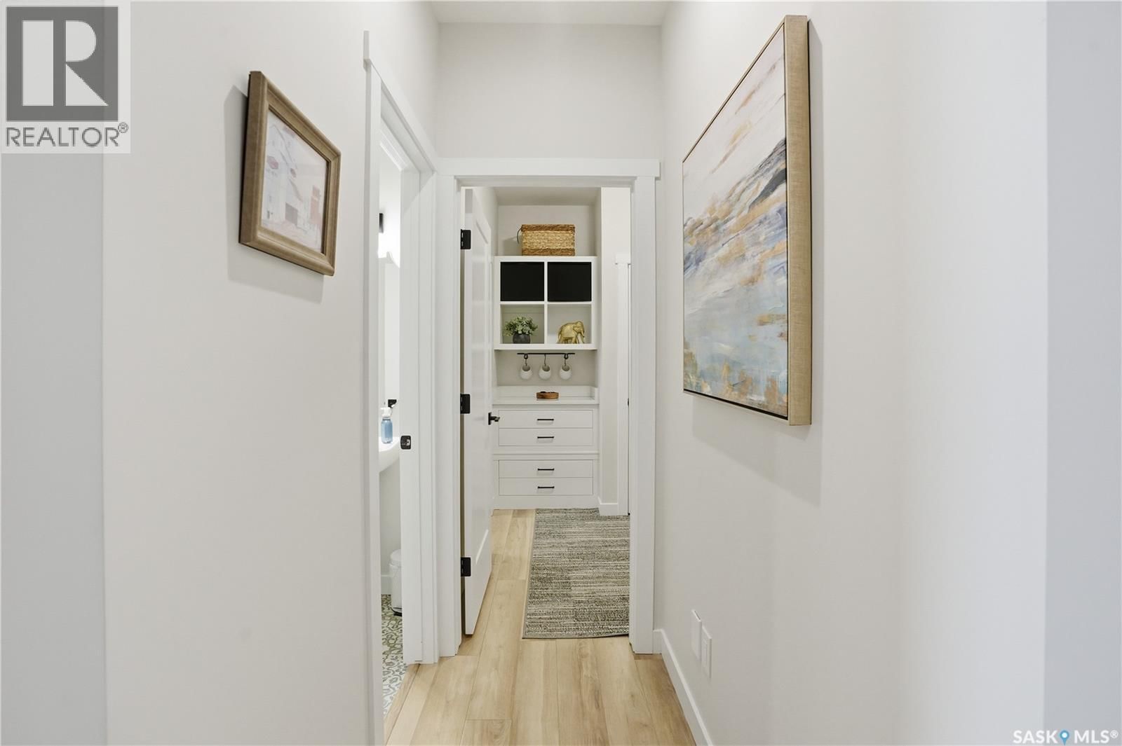 114 KEITH WAY Image 21