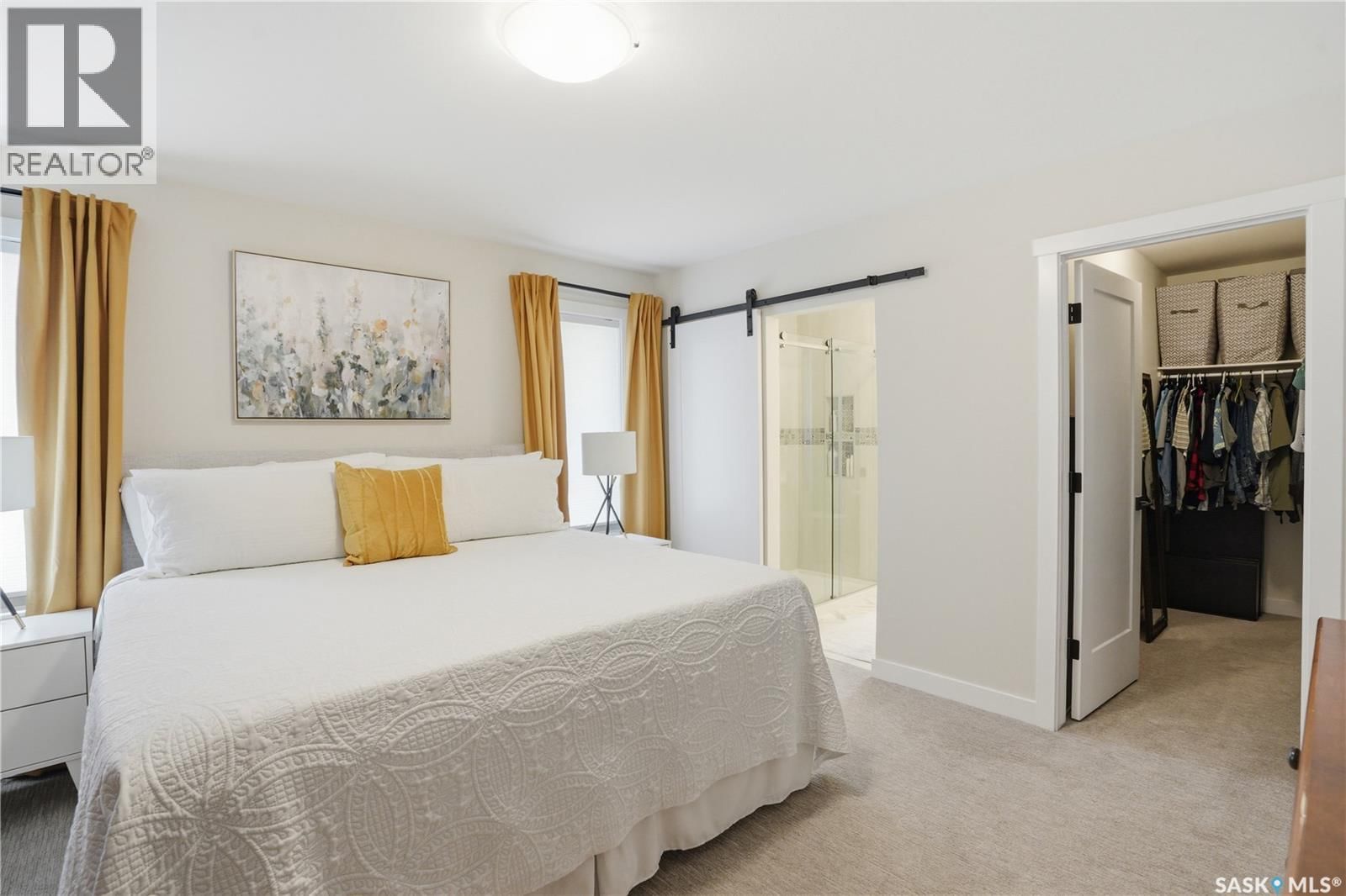 114 KEITH WAY Image 28