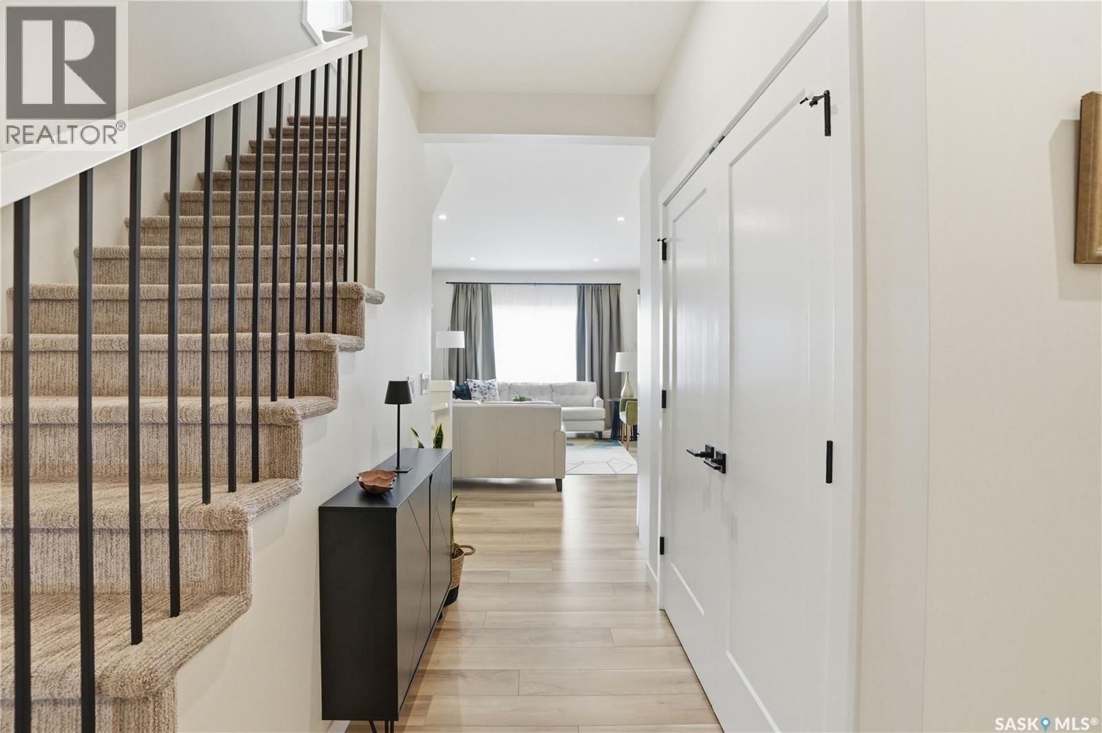 114 KEITH WAY Image 4