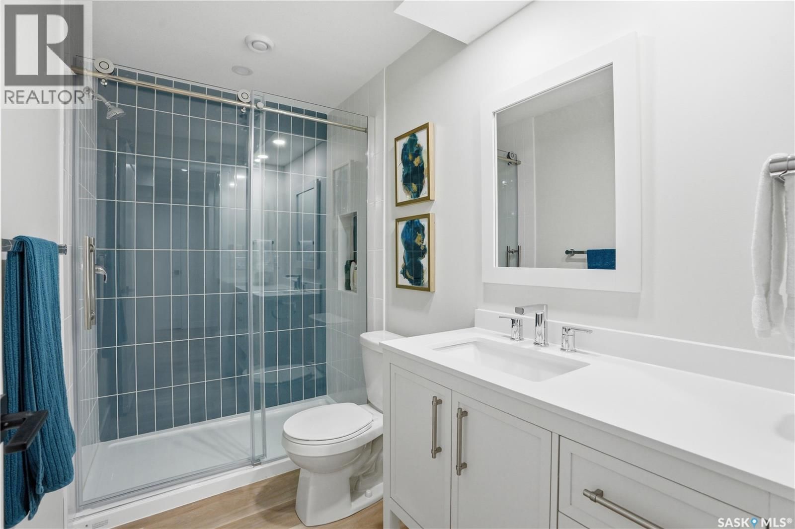 114 KEITH WAY Image 46