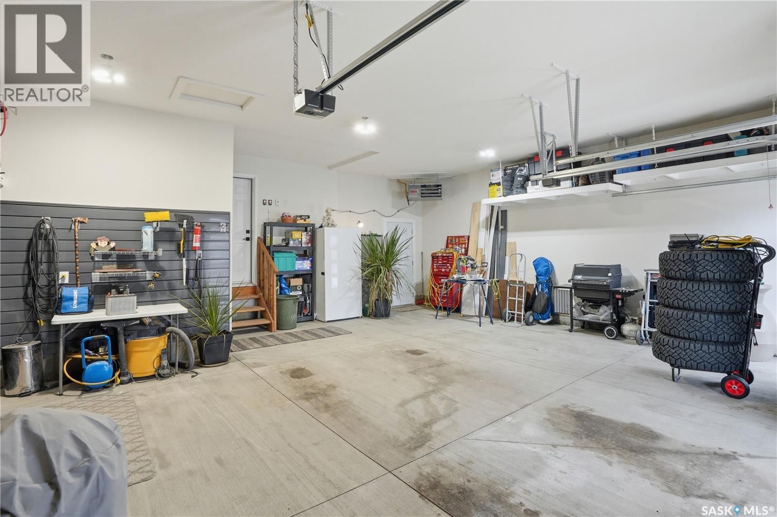 114 KEITH WAY Image 51