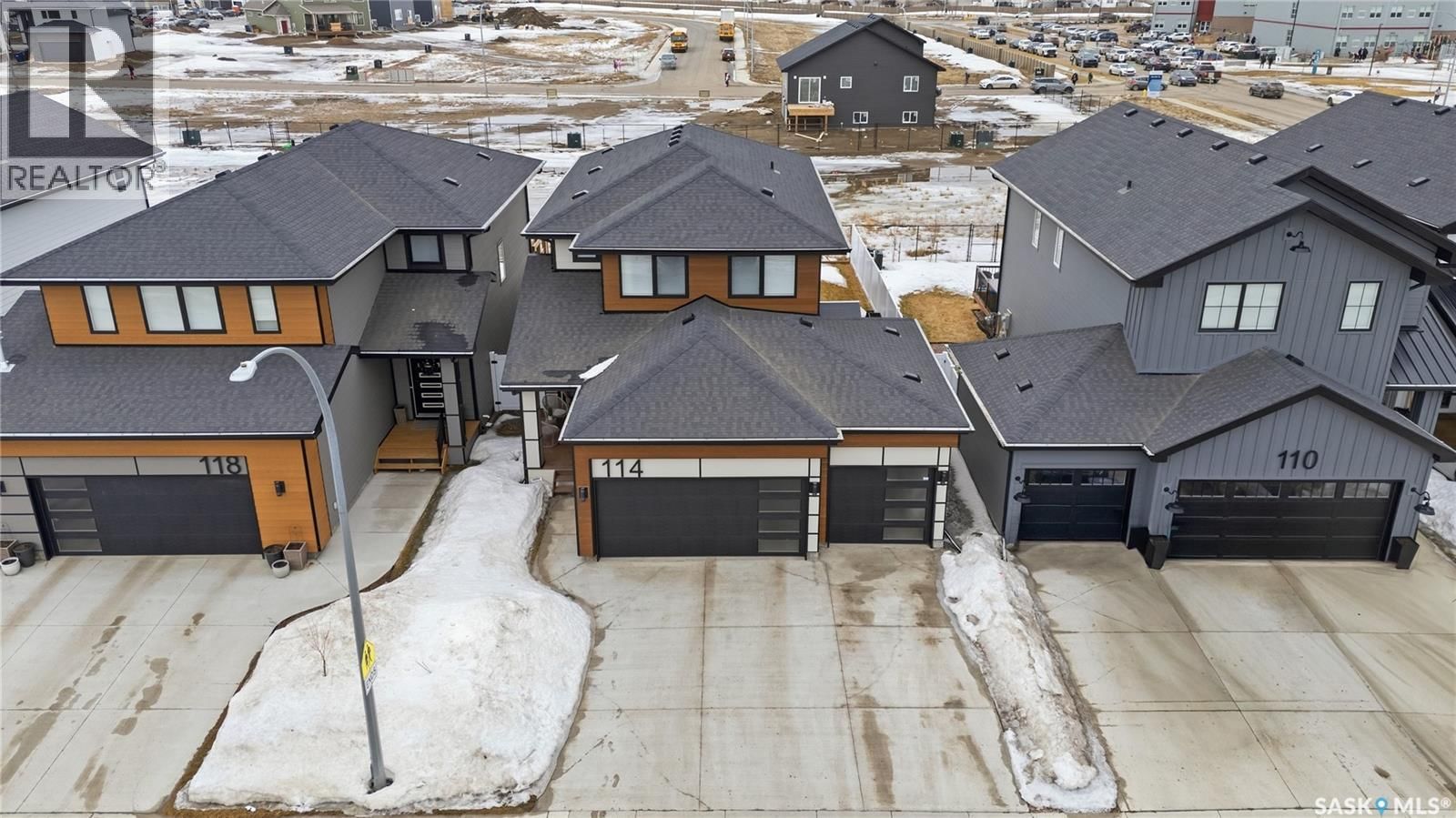 114 KEITH WAY Image 59