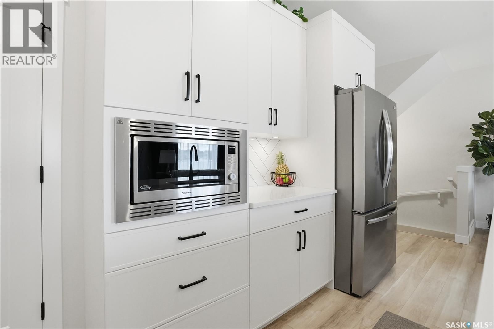 114 KEITH WAY Image 9