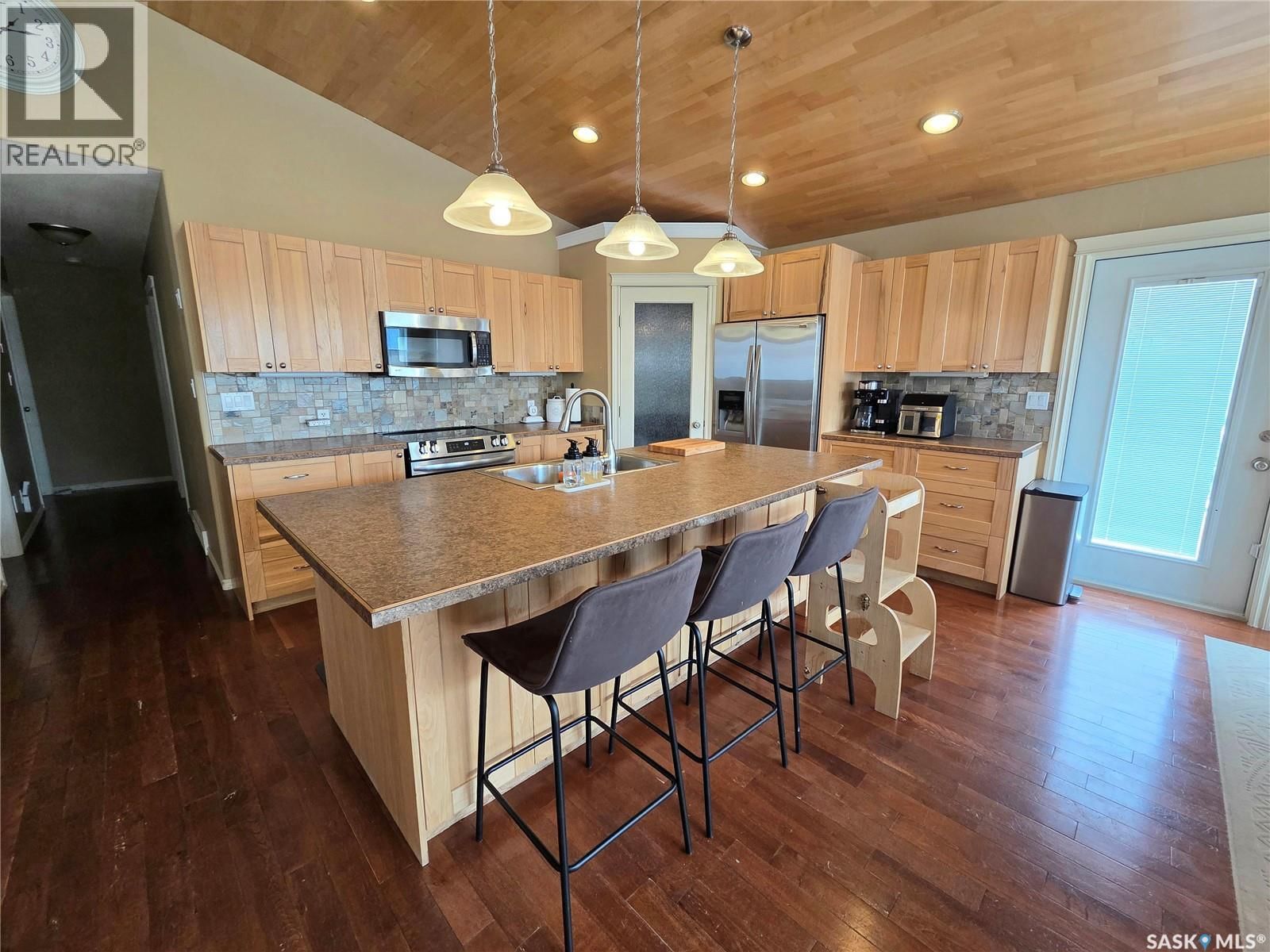 214 5TH STREET Image 5