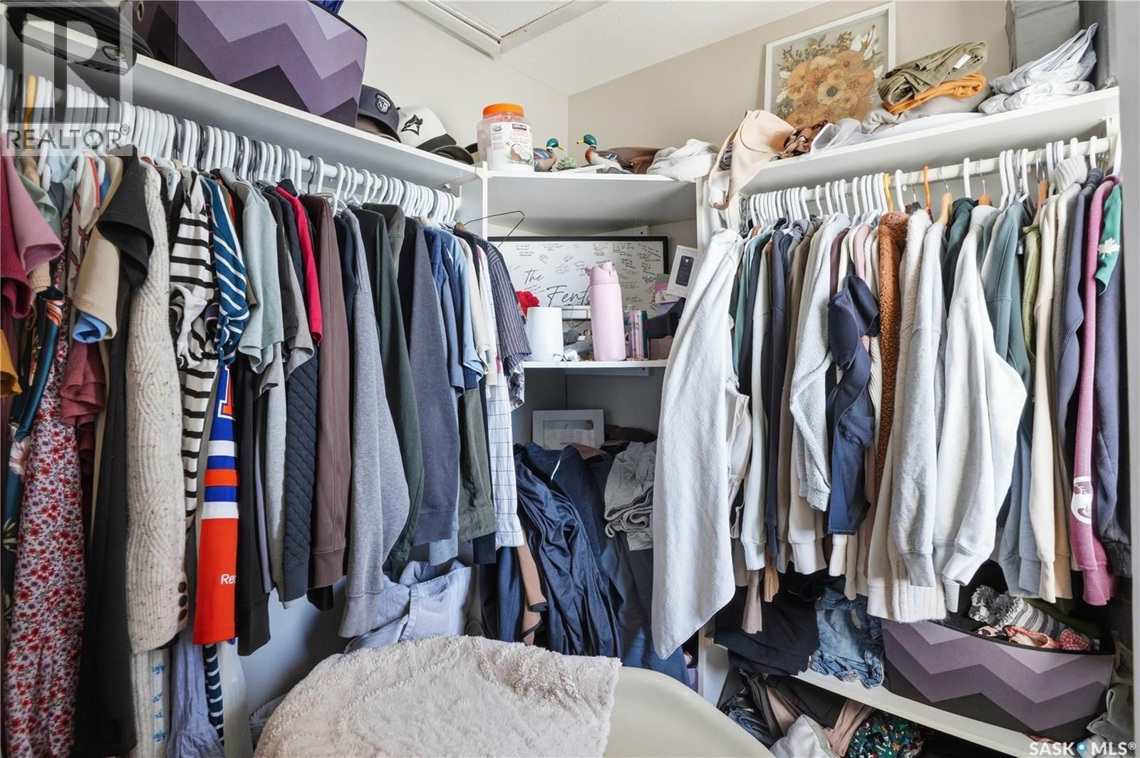 259 HENICK CRESCENT Image 23