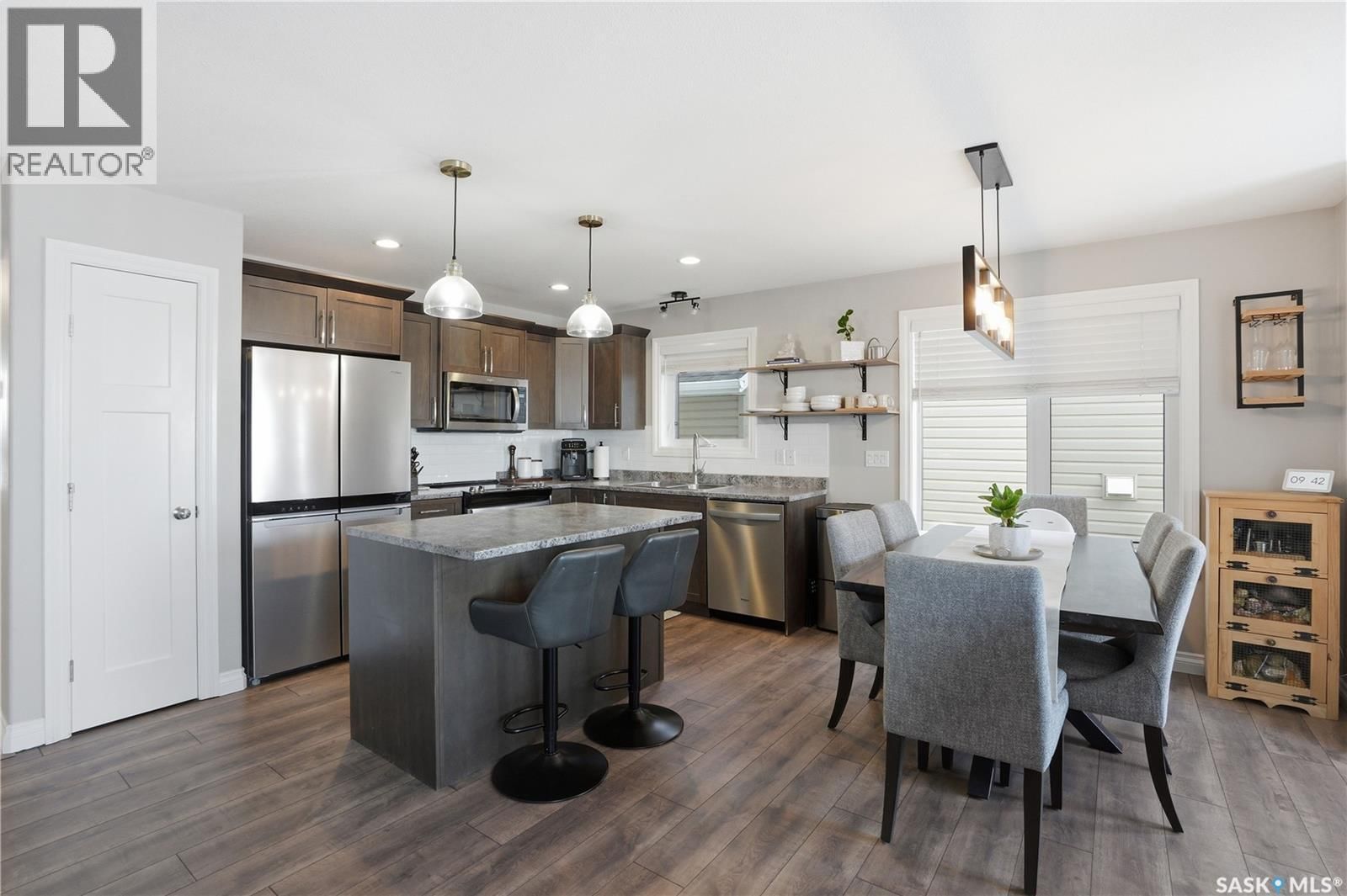 259 HENICK CRESCENT Image 7