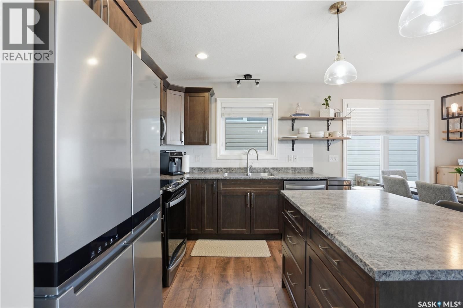 259 HENICK CRESCENT Image 8