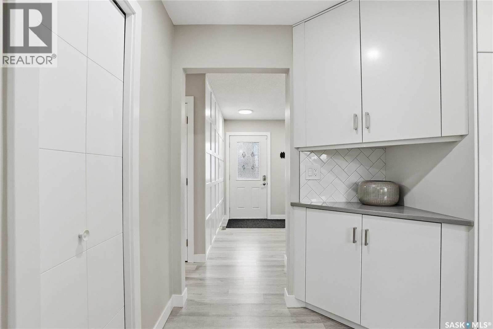 123 DEBORAH CRESCENT Image 19