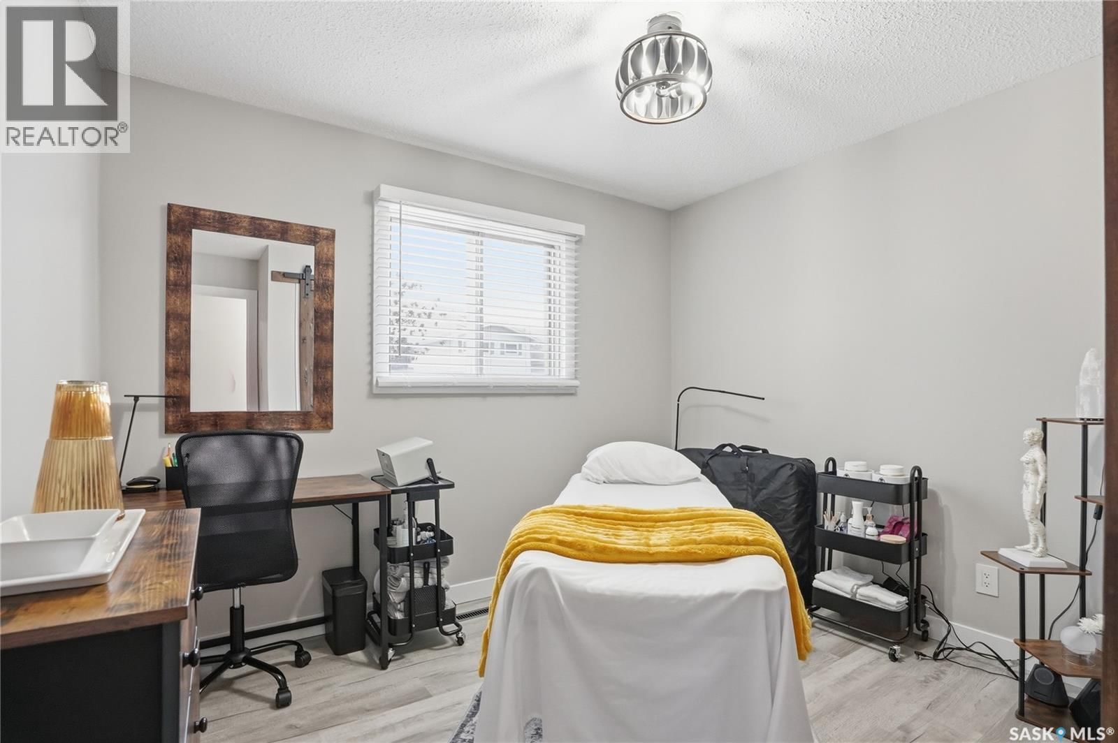 123 DEBORAH CRESCENT Image 29