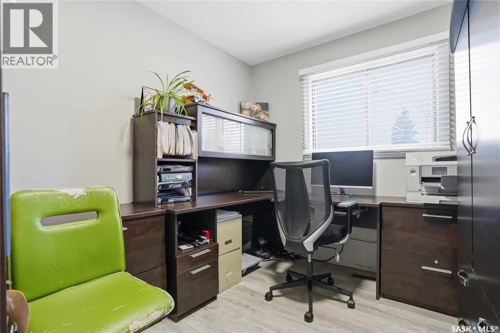 123 DEBORAH CRESCENT Image 32