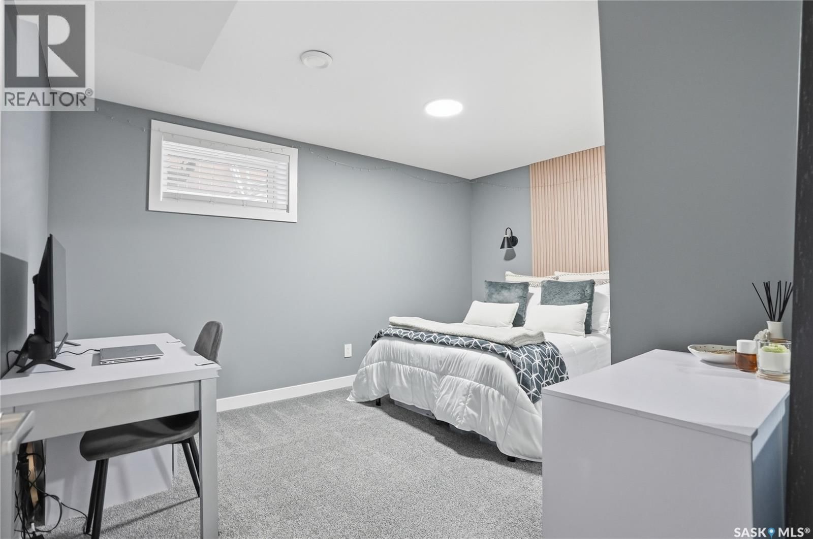 123 DEBORAH CRESCENT Image 43