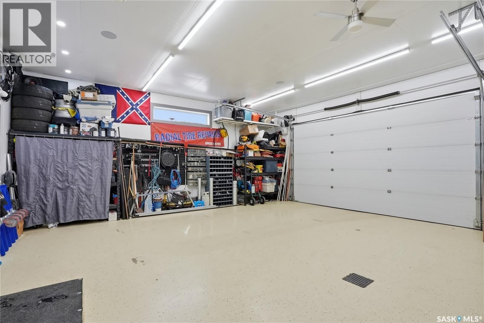 123 DEBORAH CRESCENT Image 5