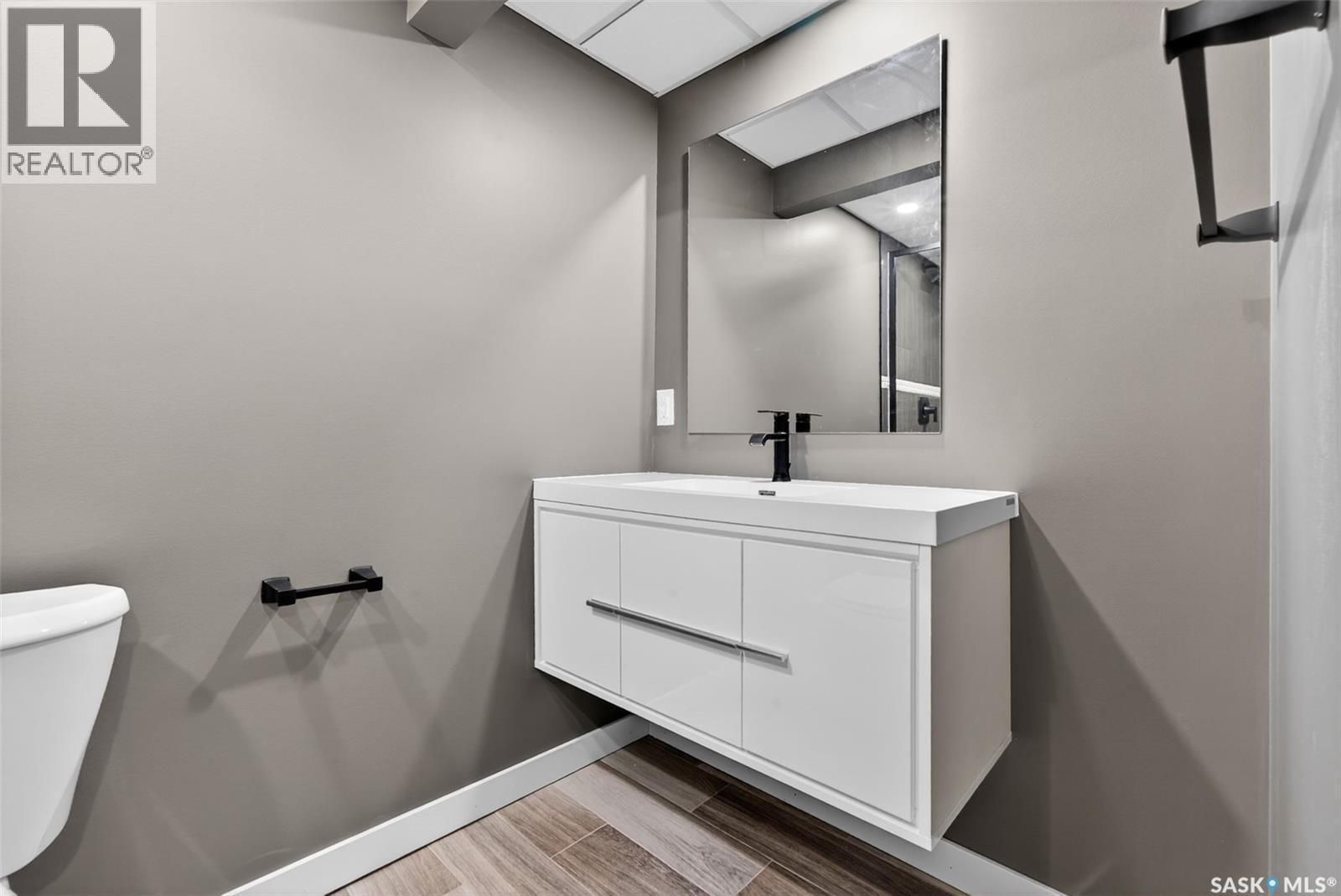 3696 GREEN BANK ROAD Image 31