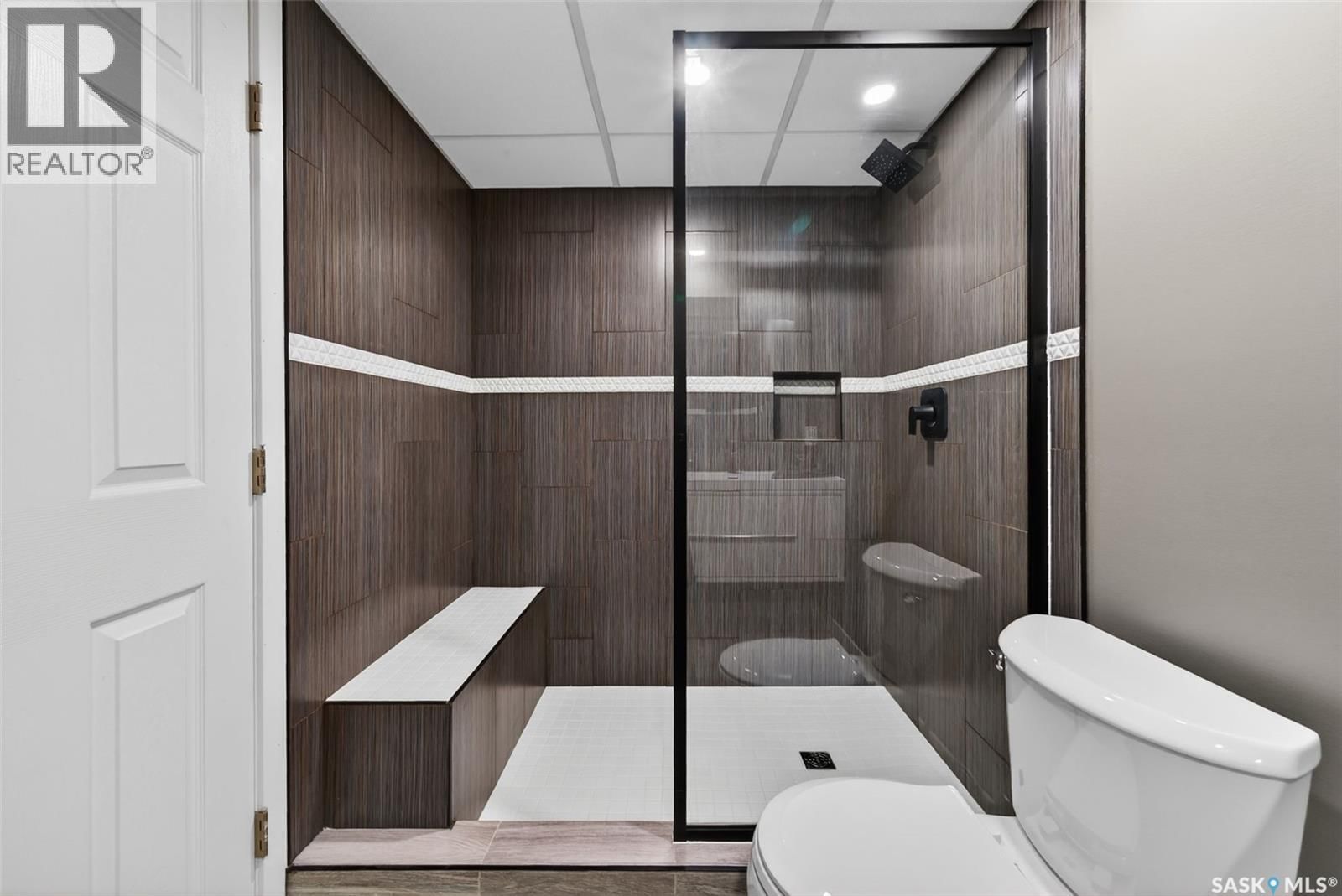 3696 GREEN BANK ROAD Image 32